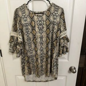 Grace & Emma, Snake Print, Size M